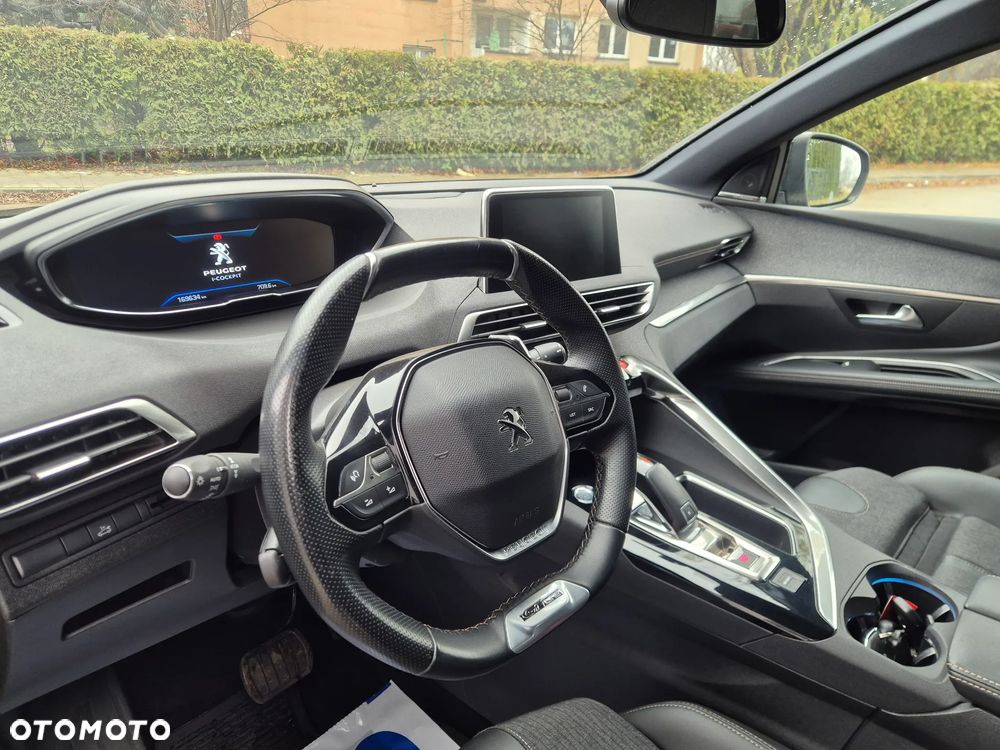 Peugeot 5008 1.5 BlueHDi GT Pack S&S EAT8 - 17