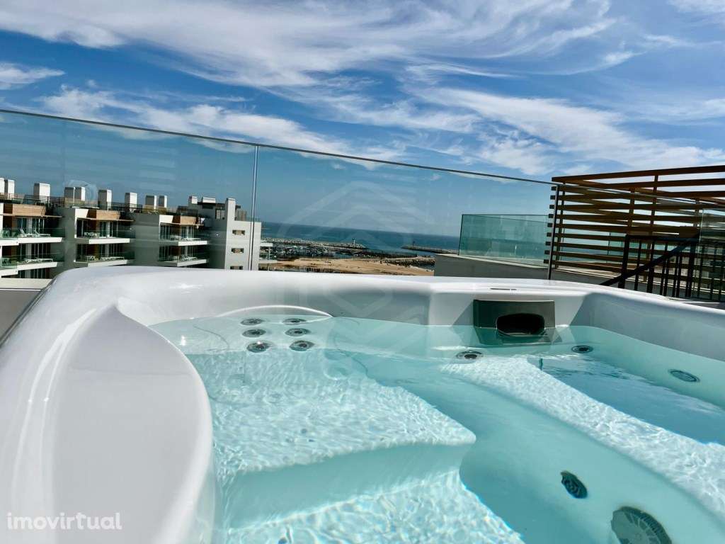 Exclusivo Rooftop T2 com Jacuzzi Frente Mar em Vilamoura, Algarve - Grande imagem: 3/28