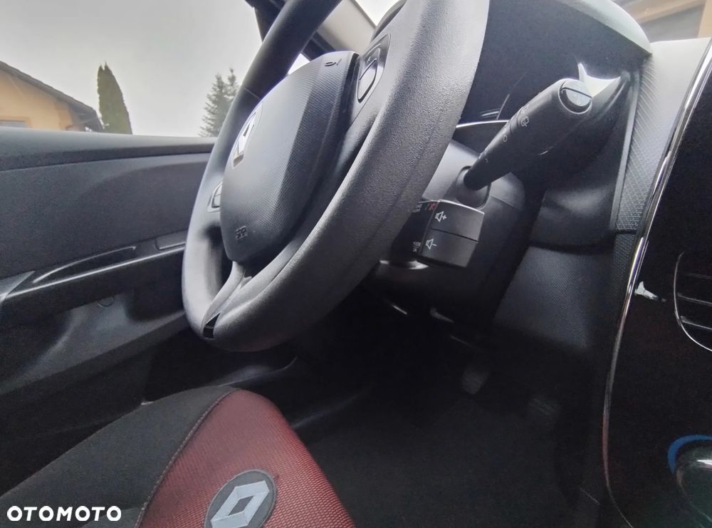 Renault Clio 1.2 16V 75 Experience - 34