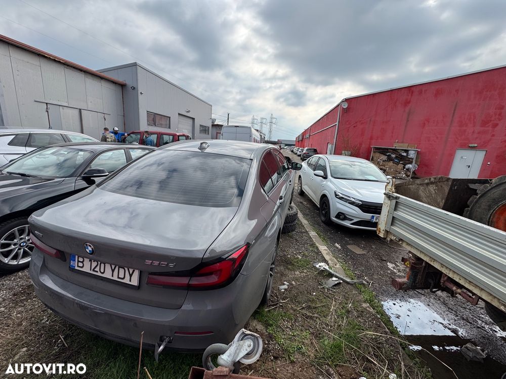 BMW Seria 5 530d xDrive Aut. - 7