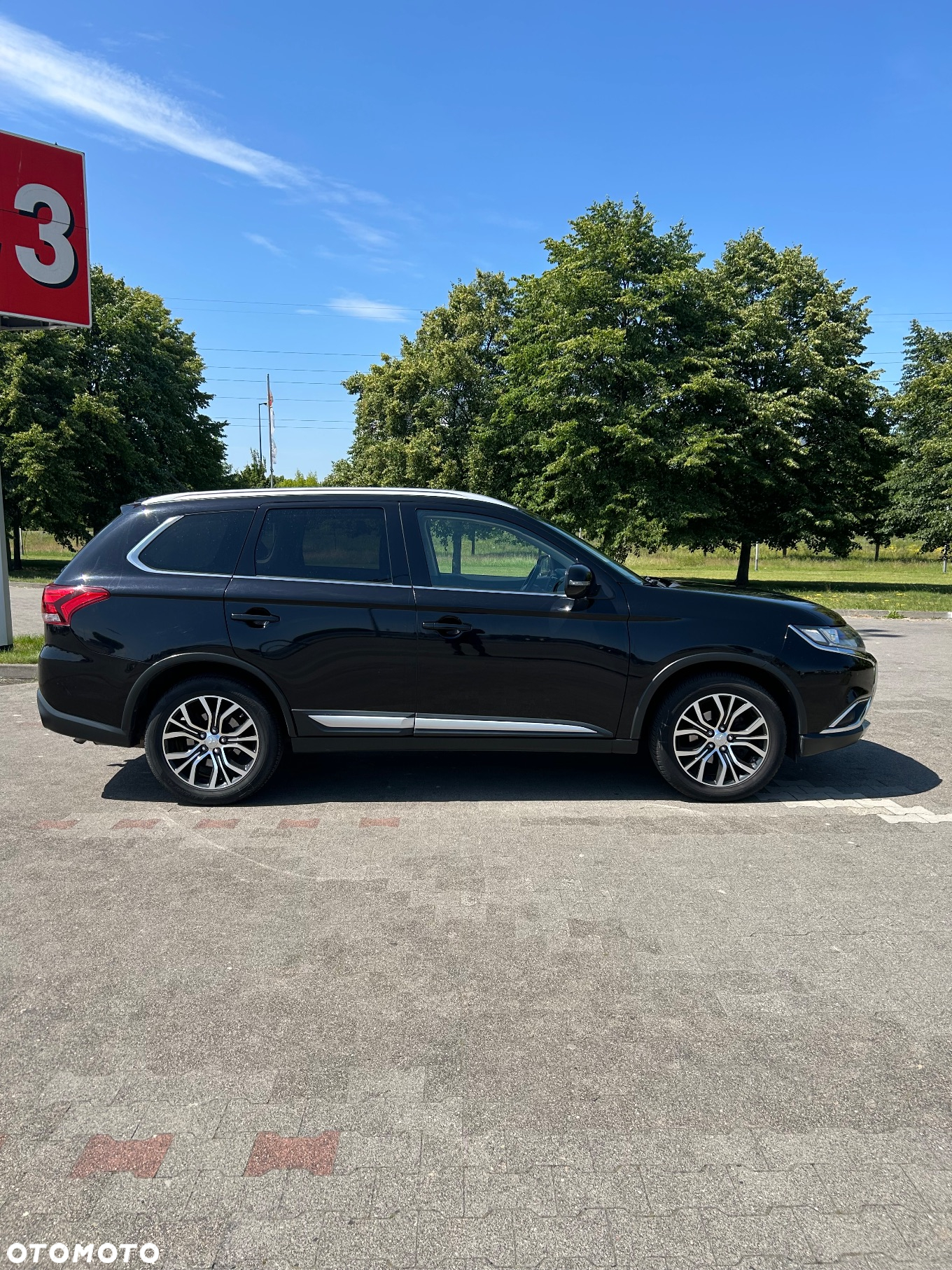 Mitsubishi Outlander - 3