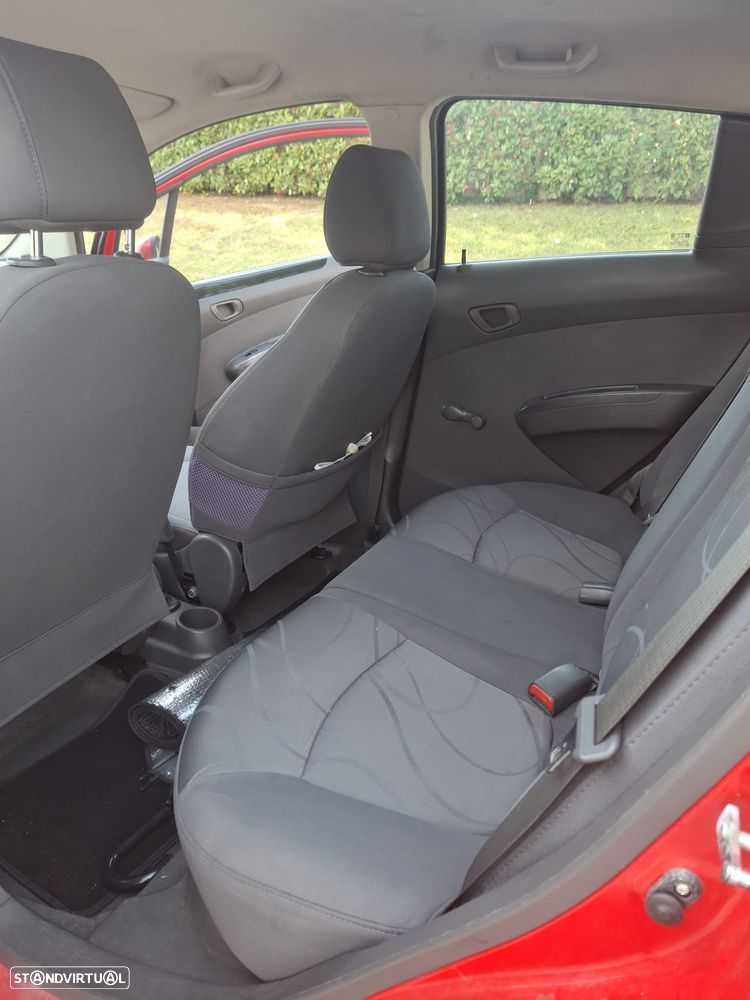 Chevrolet Spark 1.0 LS - 12