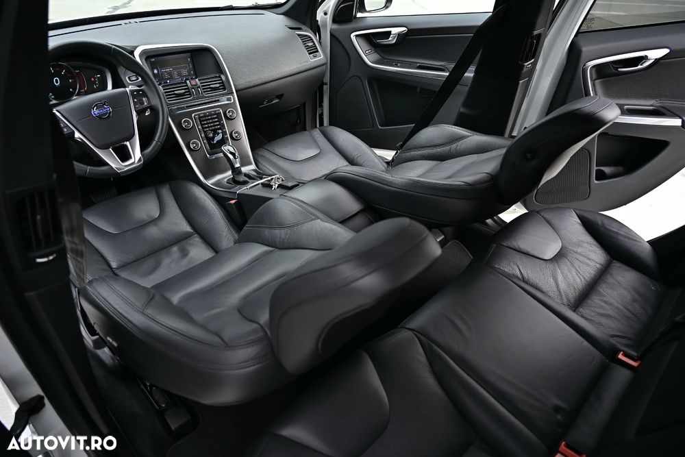 Volvo XC 60 D5 AWD Aut. Summum - 21