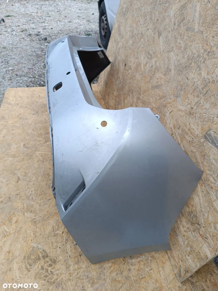 ZDERZAK TYŁ TYLNY TOYOTA COROLLA E21 KOMBI - 7