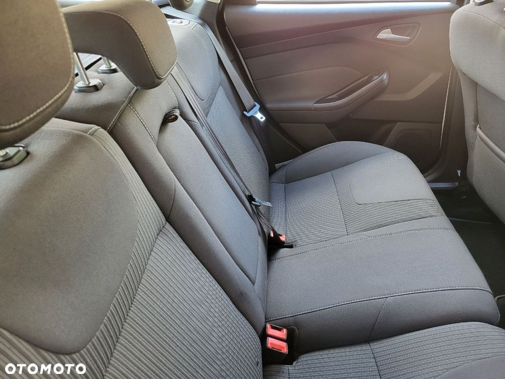 Ford Focus - 33