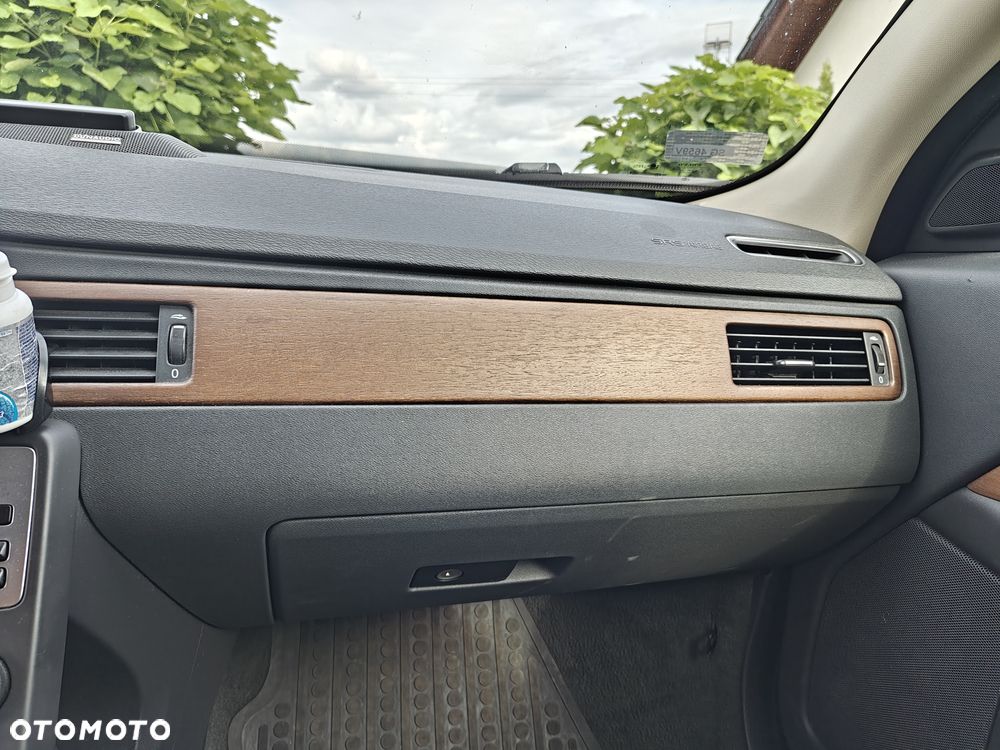 Volvo V70 D5 Summum - 18