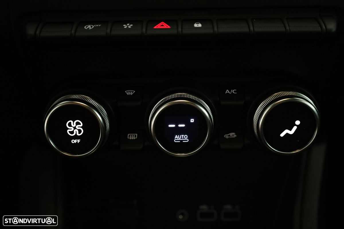 Renault Captur 1.0 TCe Techno Bi-Fuel - 13