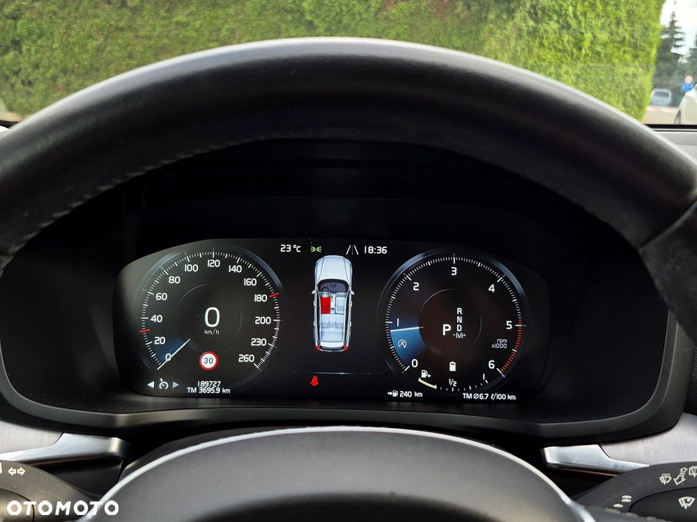 Volvo V60 Cross Country - 19