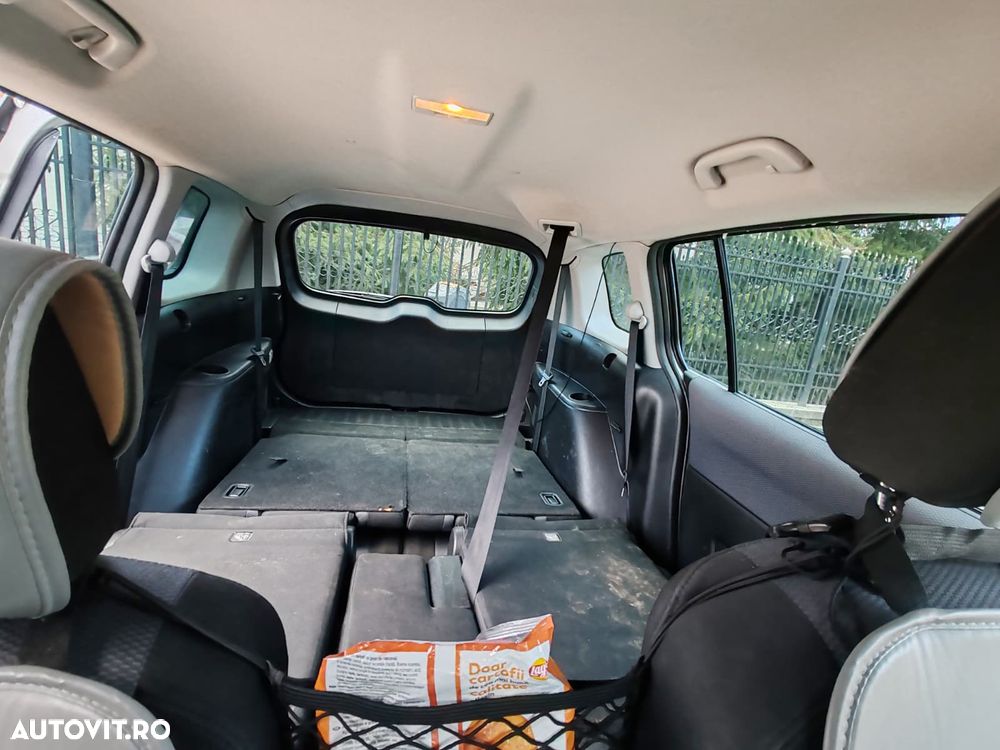 Mazda 5 CD143 GTA - 38