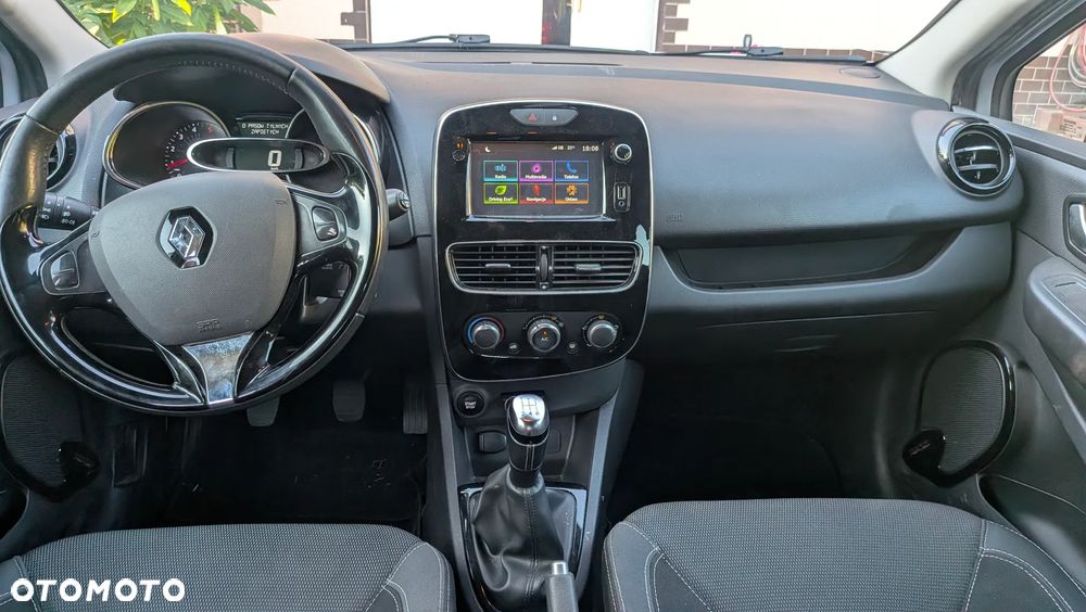Renault Clio - 11