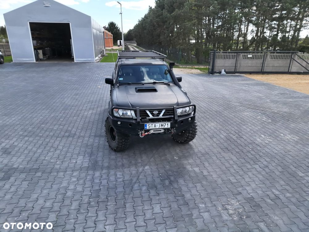 Nissan Patrol - 1