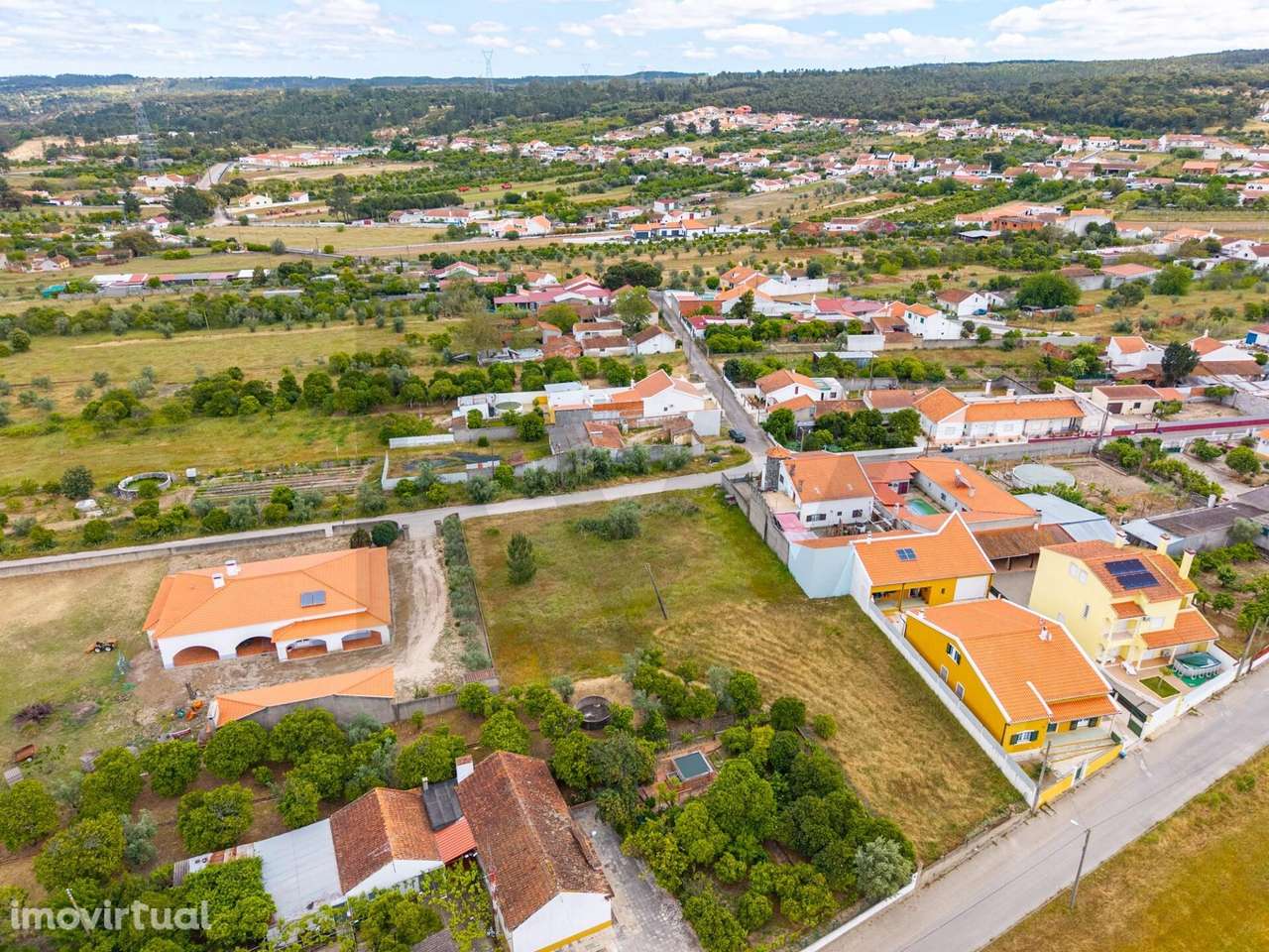 Terreno Carregueira, 755 m2, com 381 m2 de área  de construção - Grande imagem: 4/15