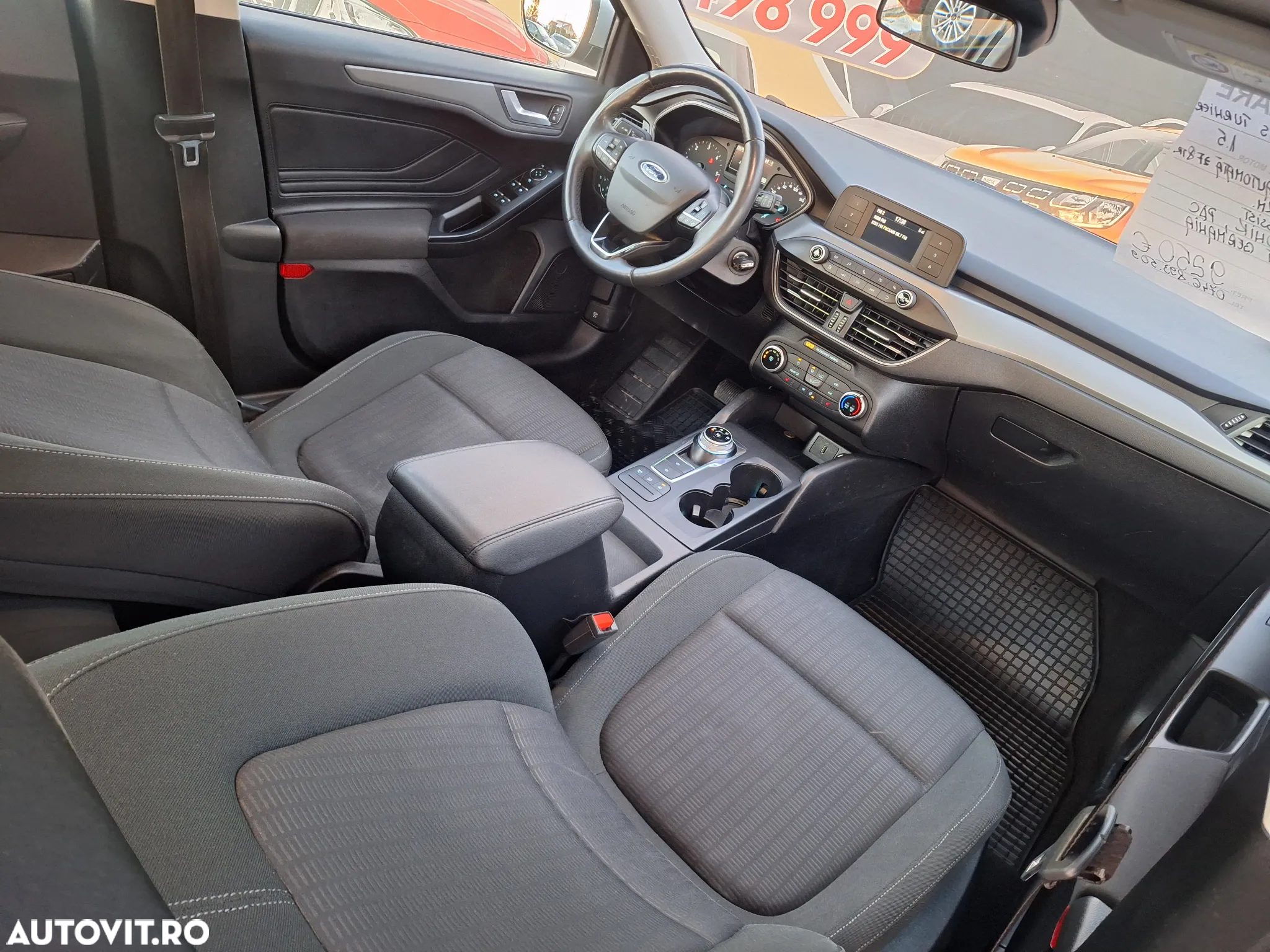 Ford Focus 1.5 TDCi Powershift Titanium - 11