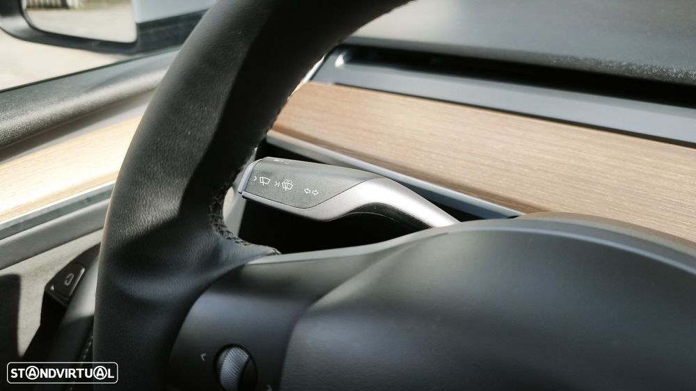 Tesla Model Y Tração Traseira - 19