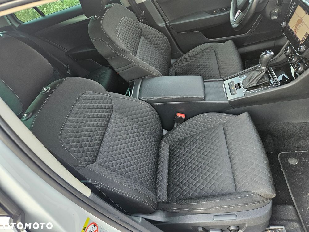 Skoda Superb 2.0 TDI DSG Sportline - 16