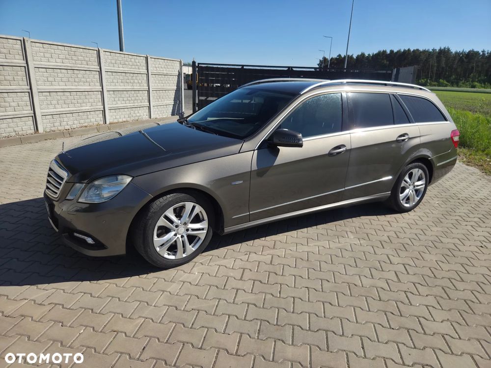 Mercedes-Benz Klasa E 350 CDI 4-Matic BlueEff - 9