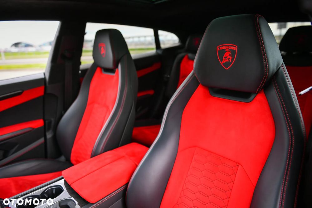 Lamborghini Urus Standard - 22