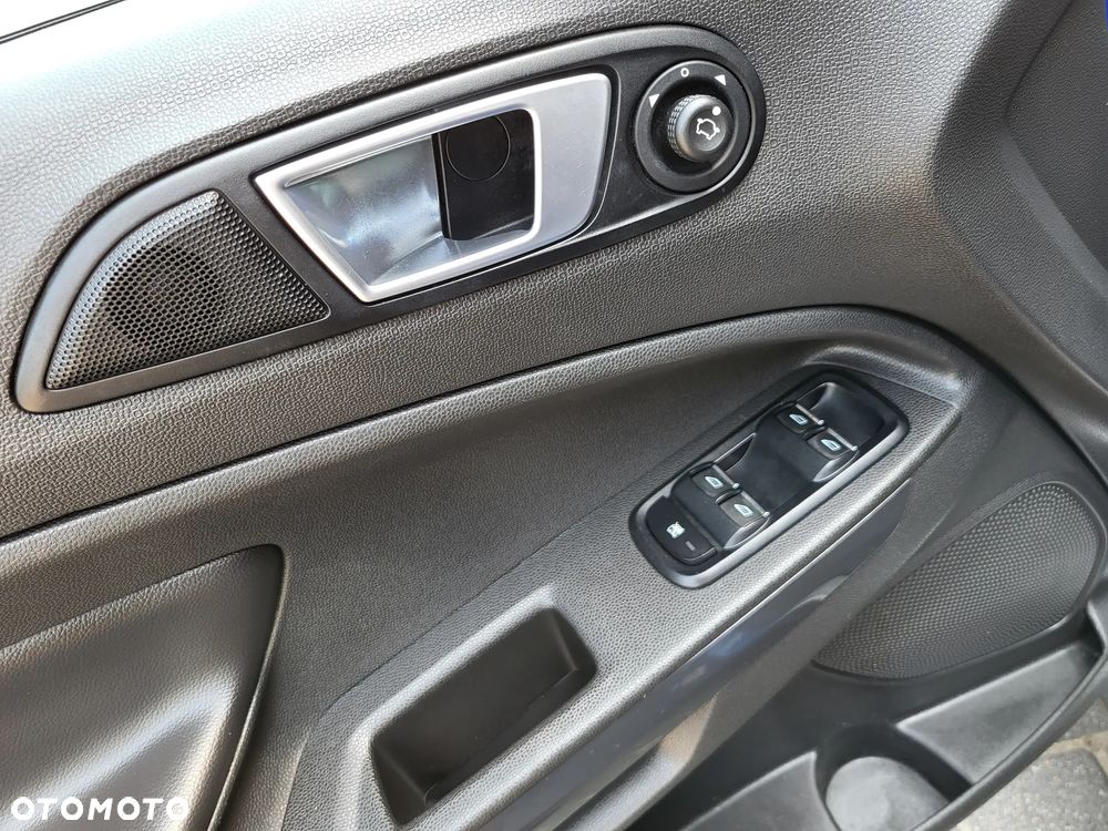 Ford EcoSport - 26