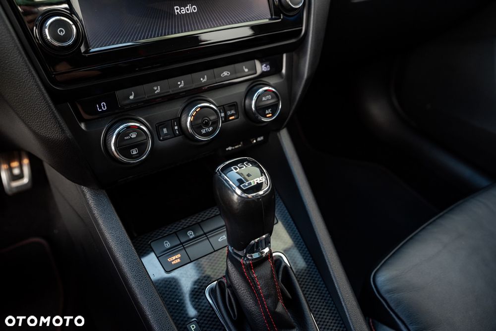 Skoda Octavia 2.0 TSI (Green tec) DSG RS - 31