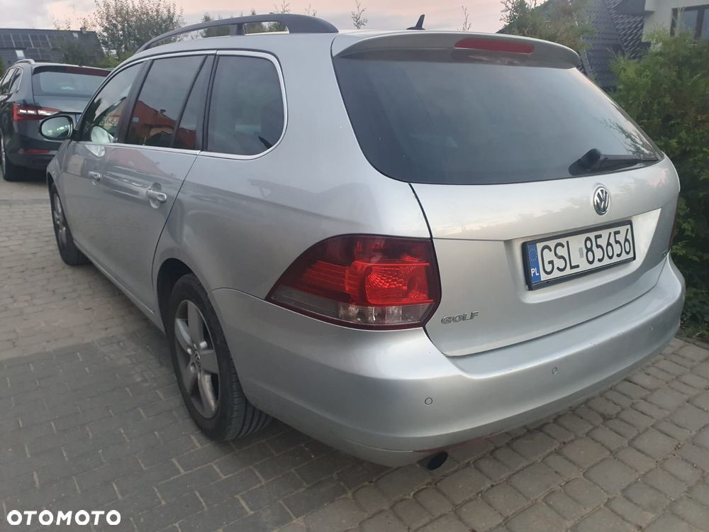 Volkswagen Golf 1.6 TDI DPF BlueMotion Technology MATCH - 4