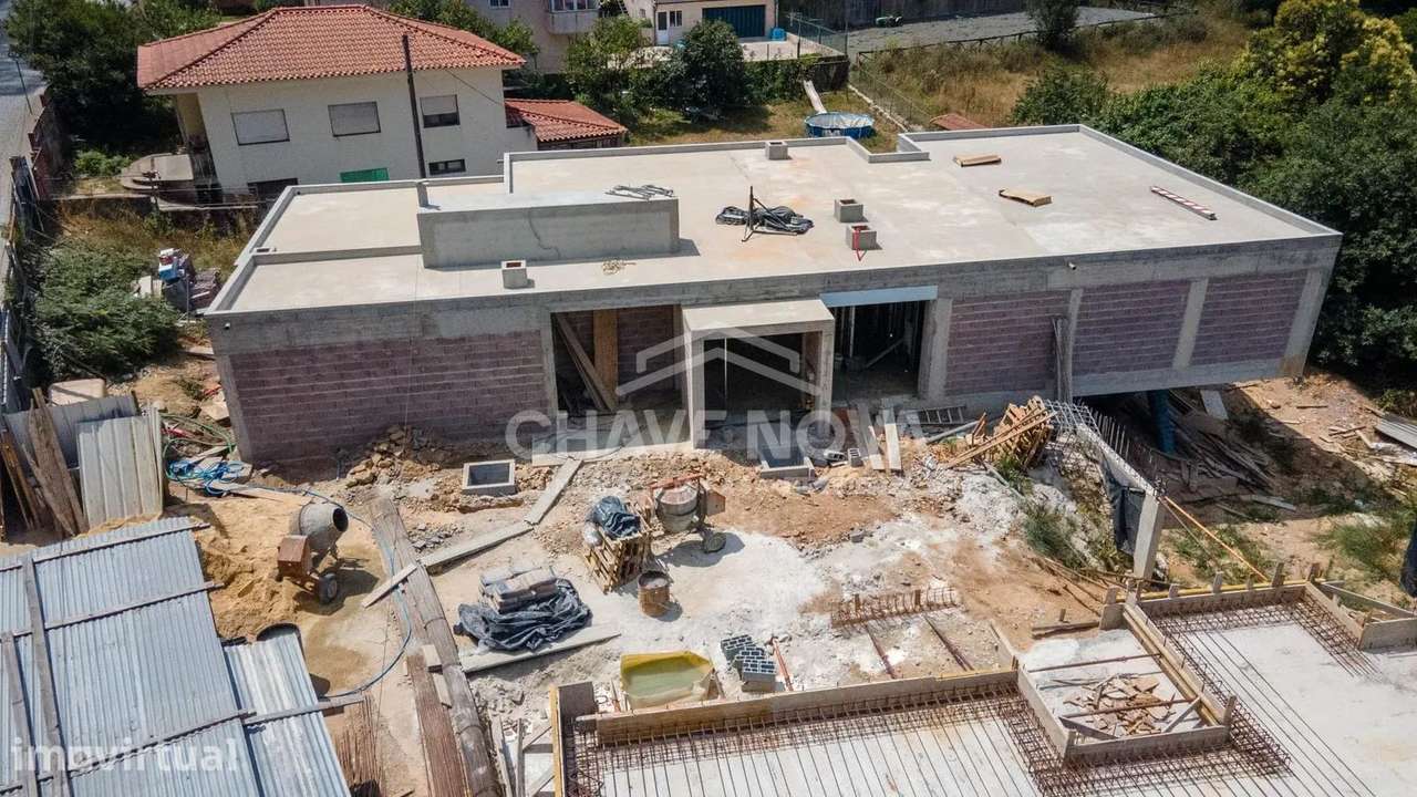 Moradia Térrea T3 em Grijó - Grande imagem: 4/33