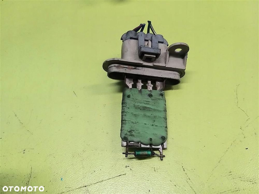 Rezystor dmuchawy Mercedes Atego  2004-2013 DELPHI - 5