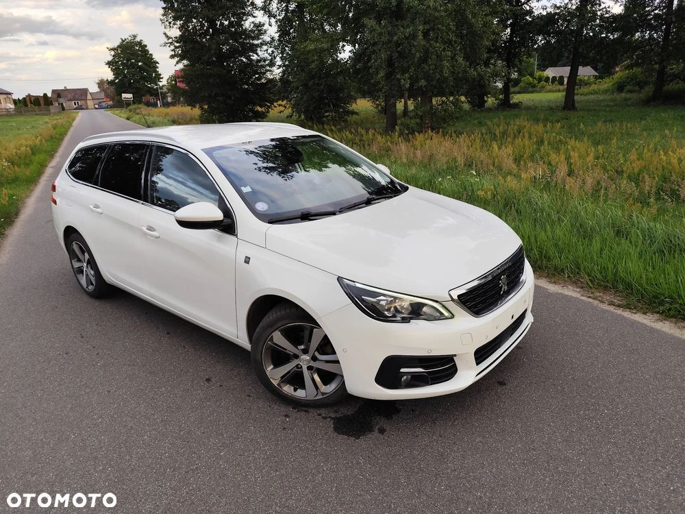 Peugeot 308 PureTech 130 GPF EAT8 Stop & Start Tech Edition - 12