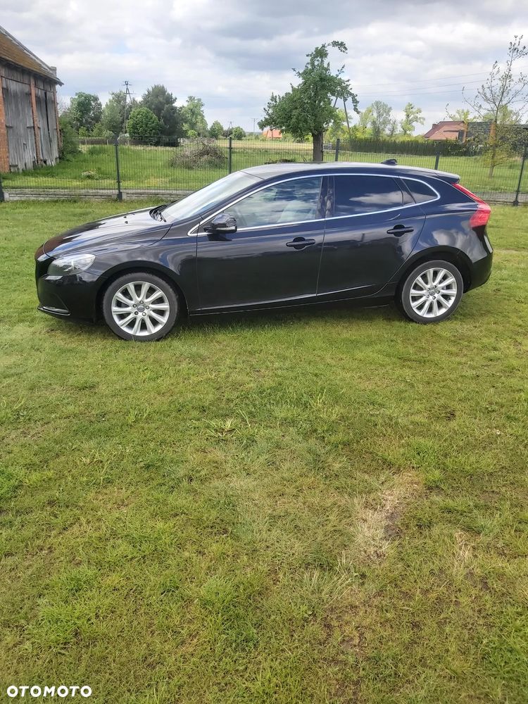 Volvo V40 D2 Summum - 2