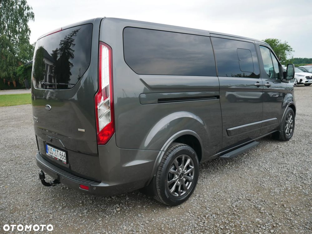 Ford Tourneo Custom 320 L2H1 VA Autm Titanium - 11