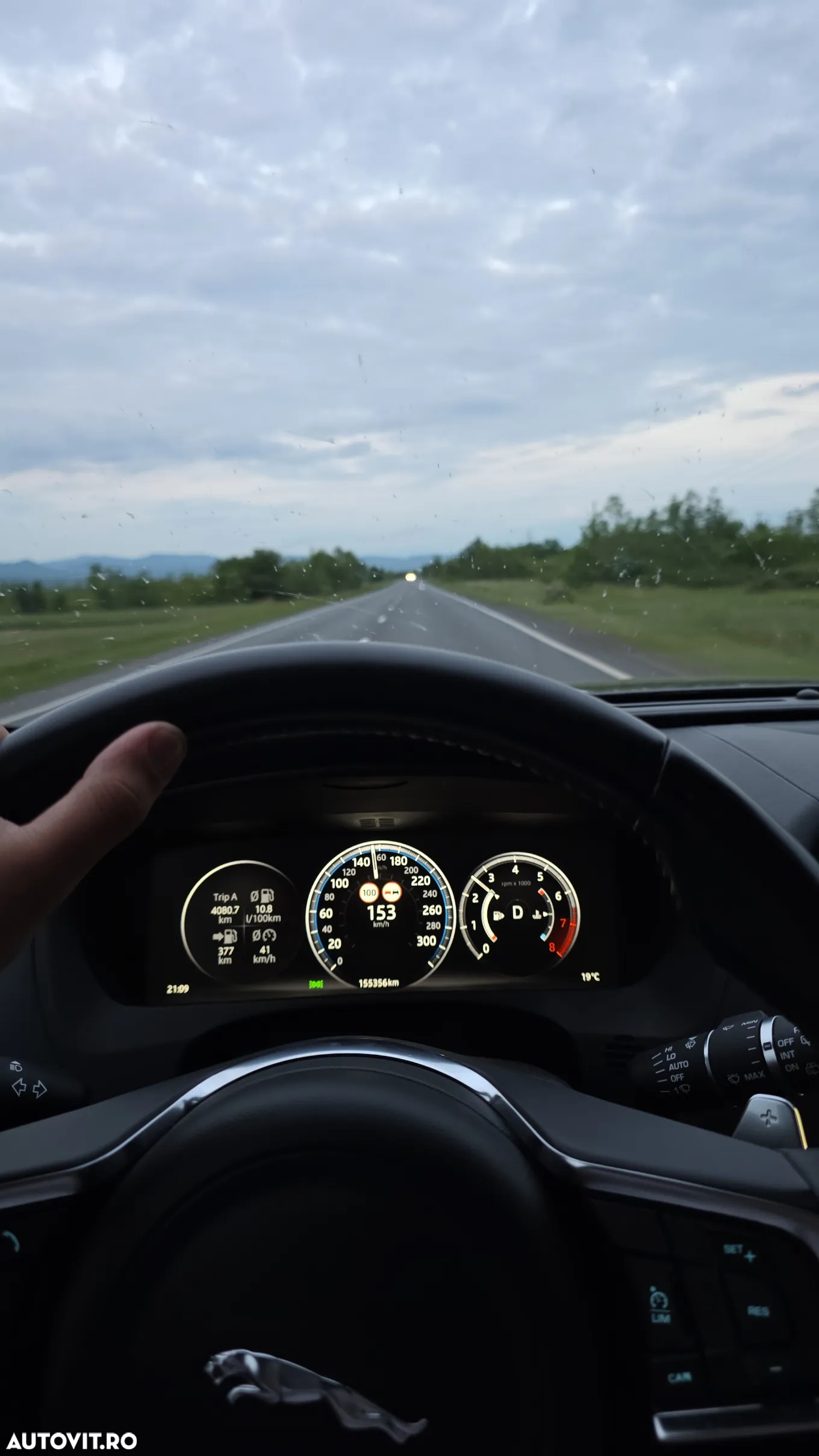 Jaguar F-Pace 25t AWD Prestige - 10