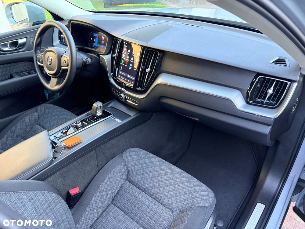 Volvo XC 60 B4 D AWD Core - 8