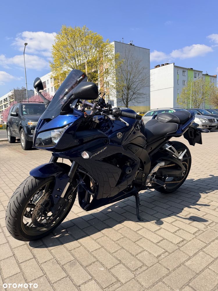 Yamaha FZ - 4