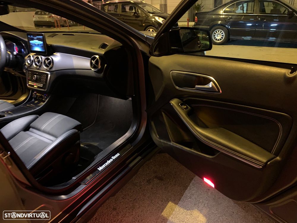 Mercedes-Benz GLA 200 d Urban Aut. - 10
