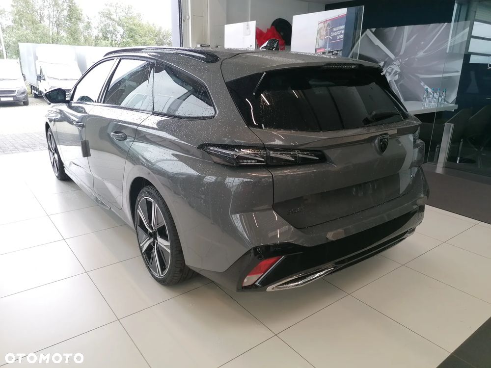 Peugeot 308 1.2 mHEV GT S&S e-DCS6 - 6