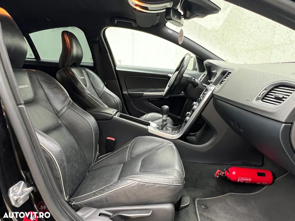 Volvo S60 D3 Start-Stop R-Design - 8