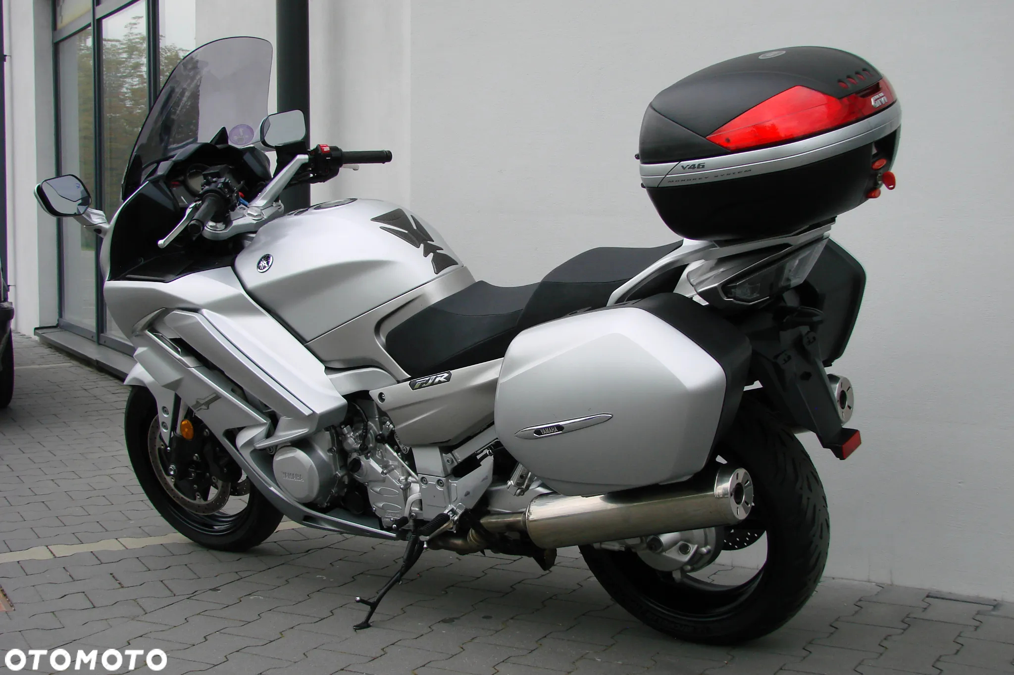 Yamaha FJR - 13