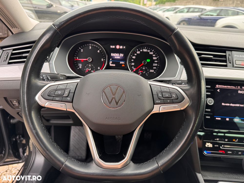 Volkswagen Passat Variant 2.0 TDI DSG (BlueMotion Technology) Highline - 24