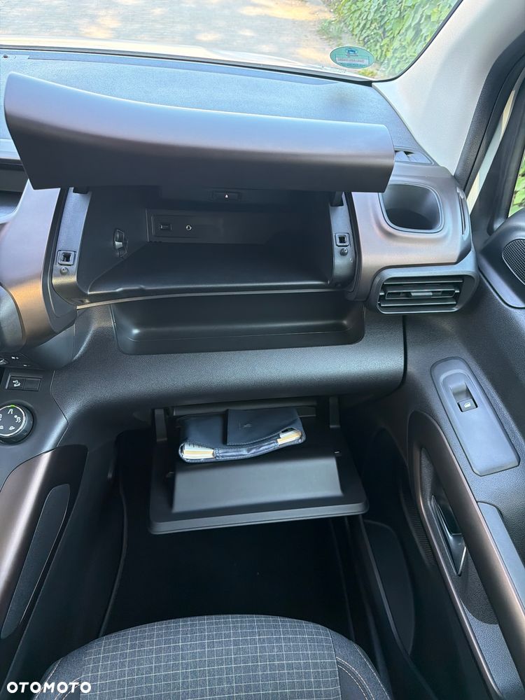 Peugeot Rifter 1.2 PureTech GT Line S&S - 24