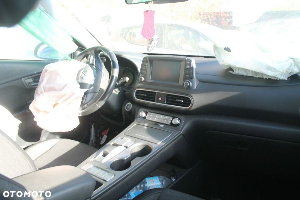 Hyundai Kona - 7