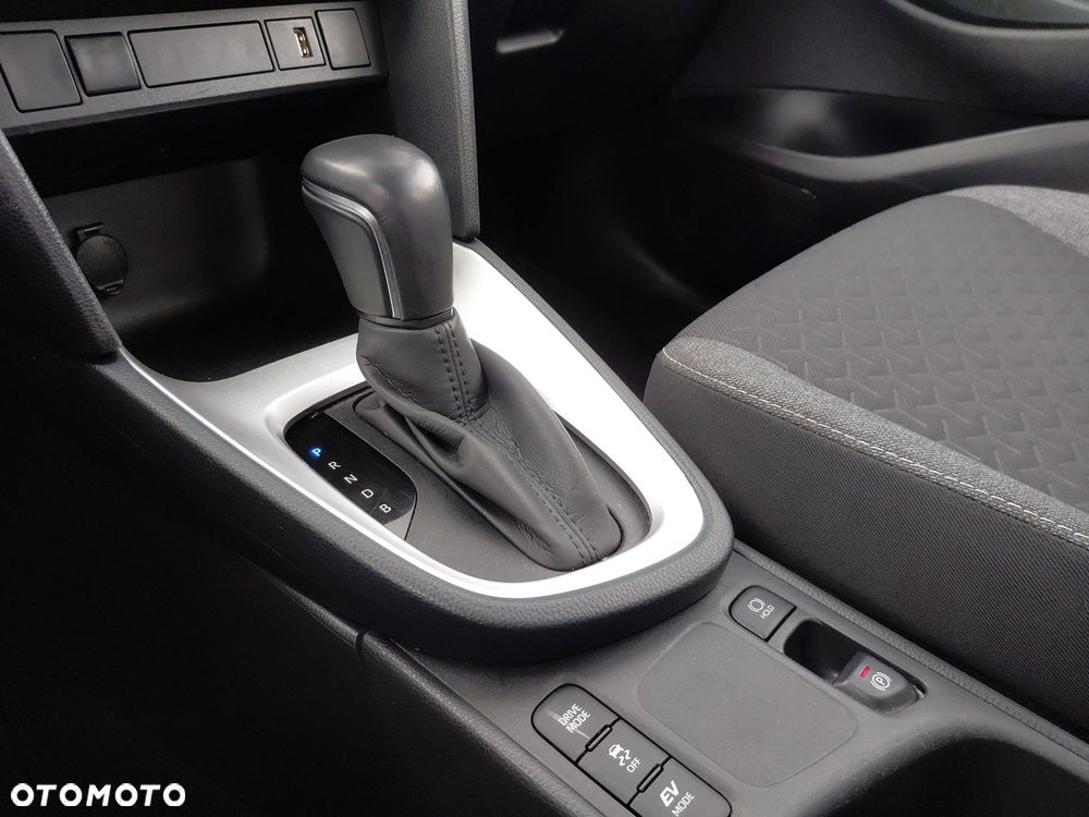 Toyota Yaris Cross Hybrid 1.5 Comfort - 24