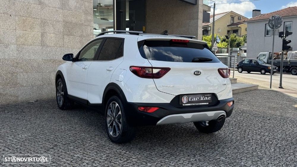 Kia Stonic 1.0 T-GDI Tech - 4