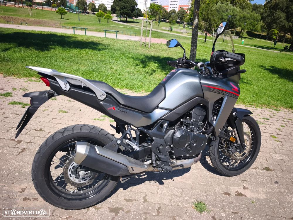 Honda Transalp 750 - 11