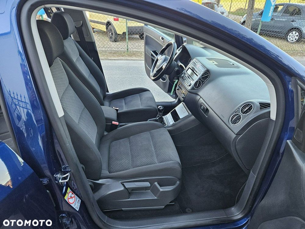 Volkswagen Golf Plus - 10