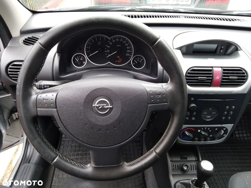 Opel Corsa 1.2 16V NJoy - 9