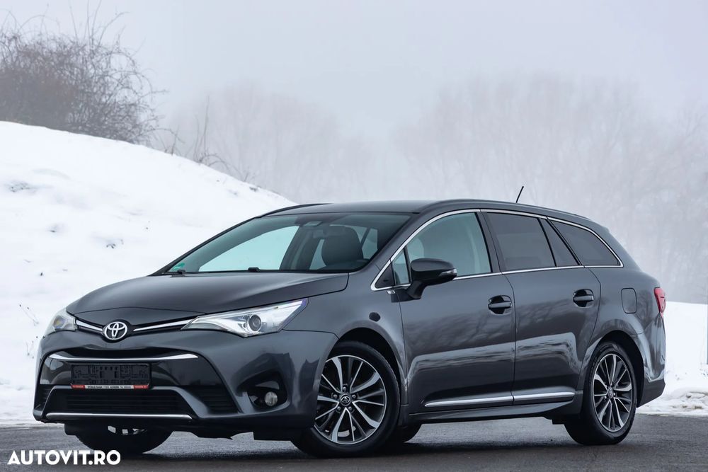 Toyota Avensis 2.0 D-4D Elegance Terracotta - 6