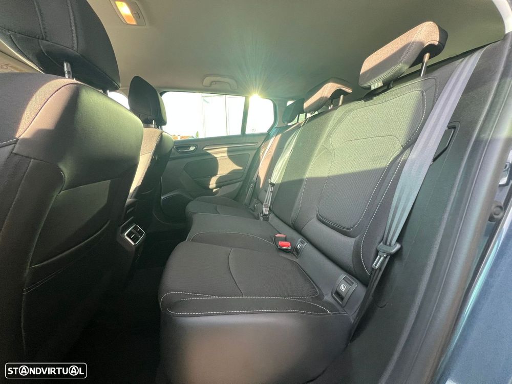 Renault Mégane Sport Tourer 1.6 E-Tech Plug-In Zen - 4