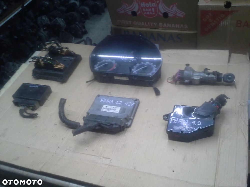 Skoda Fabia I 1.2 zestaw startowy komputer Siemens 03E906033AB  5WP44223 02 stacyjka immo klucze i inne - 2