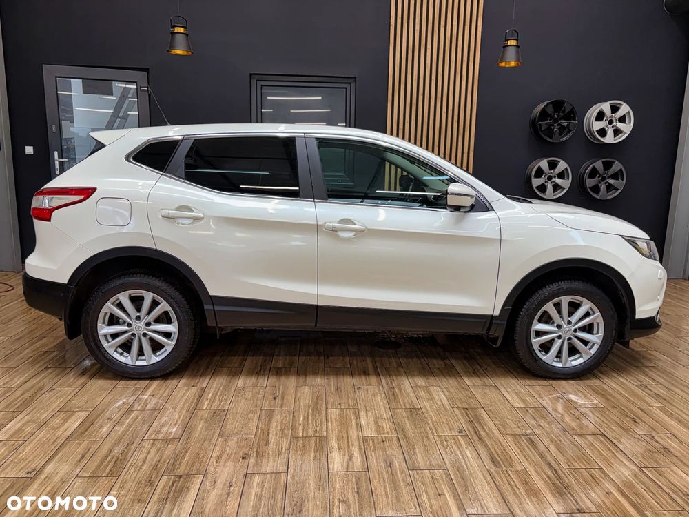 Nissan Qashqai 1.6 DIG-T N-Connecta - 6