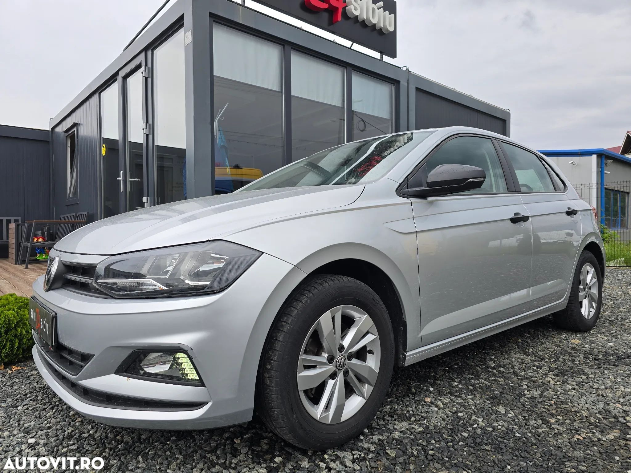 Volkswagen Polo 1.6 TDI Trendline - 1