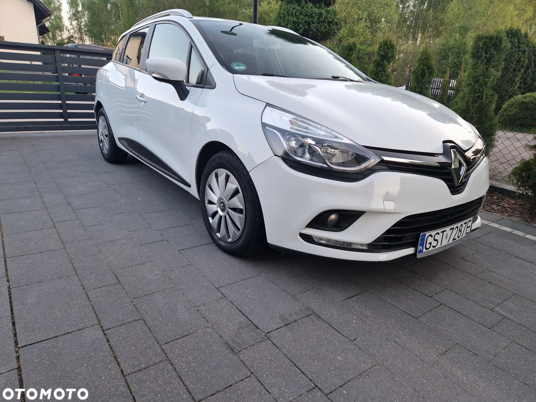 Renault Clio Grandtour Energy dCi 90 Start & Stop Experience - 1